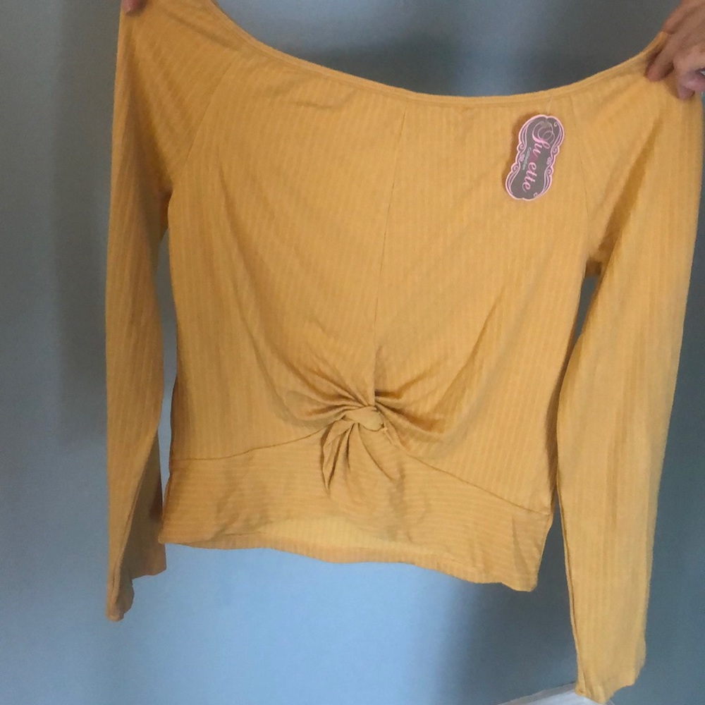 New Cotton elegant yellow long sleeved top with accented twist